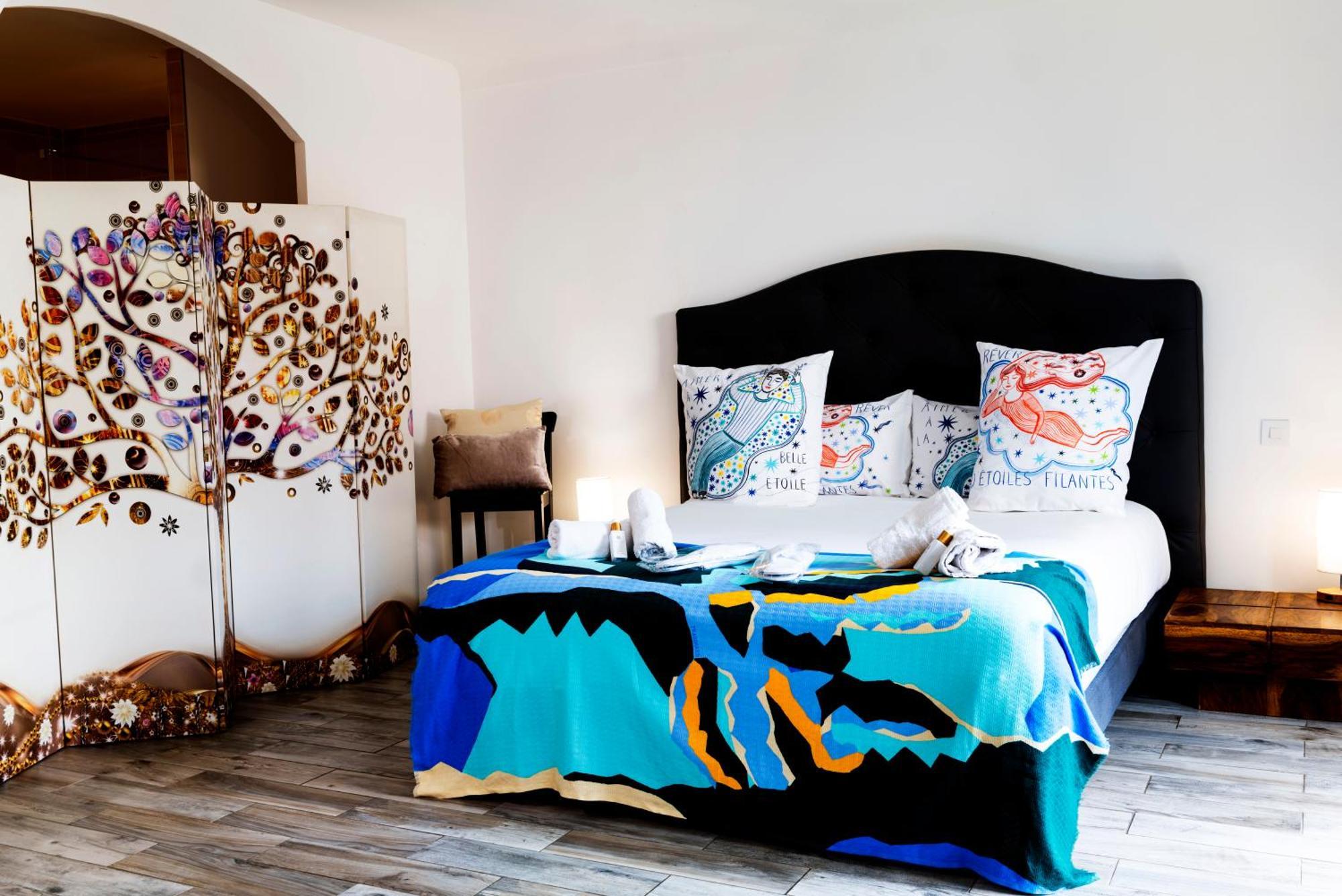La Bravade Luxe Et Serenite Au Coeur De Saint-Tropez Suites Spacieuses Avec Jardin Enchanteur Exterior photo